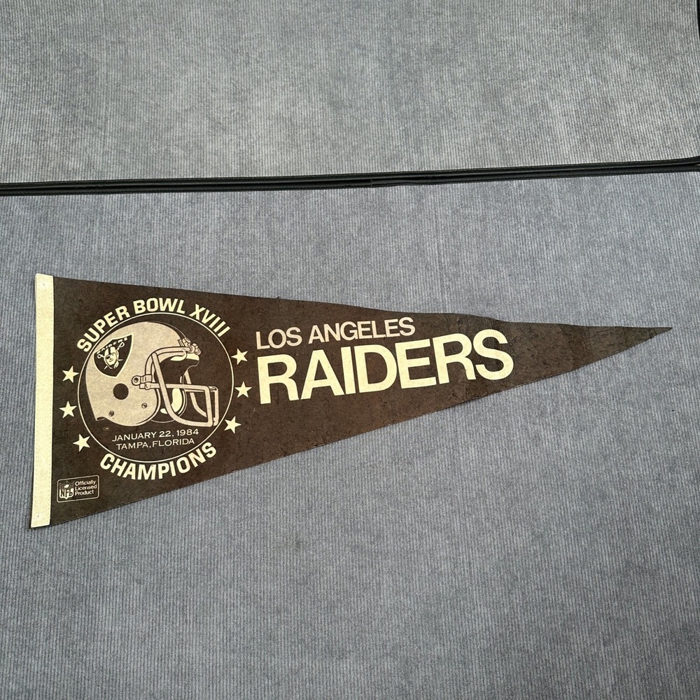 Vintage Los Angeles Raiders Super Bowl XVIII Champions 1984 NFL Pennant 29 inch